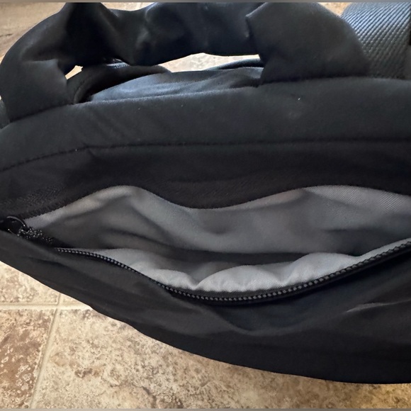 lululemon athletica Midnight Black Parent Backpack - Picture 2 of 10